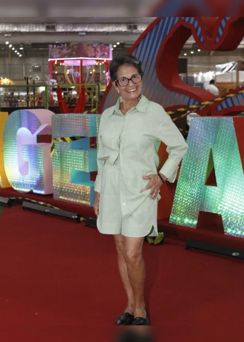 
          Imagem ilustrativa da imagem Bazar Exagerado reúne 300 marcas com descontos de até 90% na Serra
          