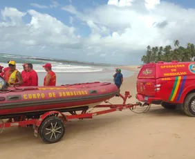 Imagem ilustrativa da imagem Bombeiros seguem nas buscas por jovem de 15 anos desaparecido na Praia do Paiva