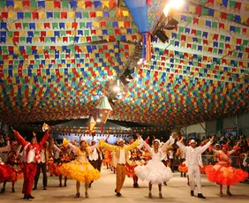 Imagem ilustrativa da imagem Festas juninas e Dia dos Namorados devem injetar R$ 682,74 milhões na economia