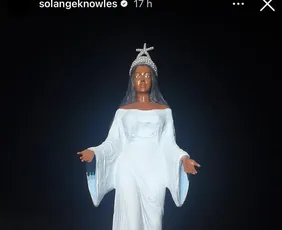 Imagem ilustrativa da imagem Irmã de Beyoncé publica foto da escultura de Iemanjá na Praia de Camburi