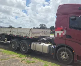 Imagem ilustrativa da imagem Motociclista morre atropelado por carreta na BR-232