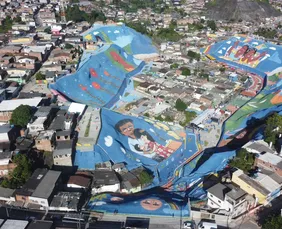 Imagem ilustrativa da imagem Obra de encosta é entregue após 4 anos da tragédia em Jardim Monte Verde
