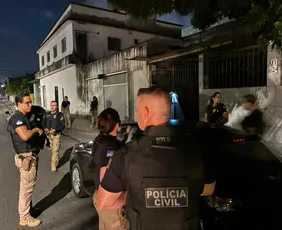 Imagem ilustrativa da imagem PCPE desarticula quadrilha envolvida em lavagem de dinheiro e furtos qualificados