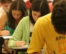 Imagem ilustrativa da imagem PROUNI-PE abre inscrições para 500 bolsas de R$ 500 em PE