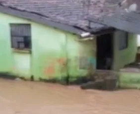 Imagem ilustrativa da imagem Rompimento de adutora interrompe o abastecimento na Zona da Mata de PE