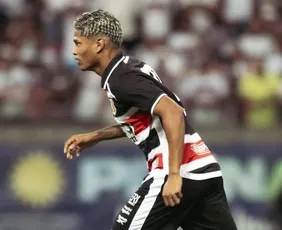 Imagem ilustrativa da imagem Santa Cruz enfrenta Maringá no Paraná em confronto direto pela Série C
