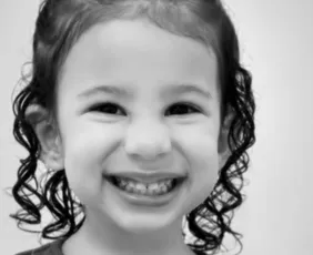 Imagem ilustrativa da imagem Tragédia em Olinda: bebê de 1 ano e 11 meses morre afogada em piscina