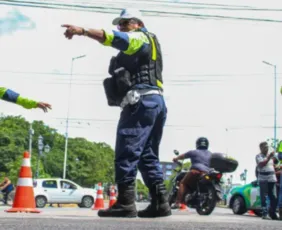 Imagem ilustrativa da imagem Trânsito no Recife sofre alterações neste fim de semana por obras e eventos