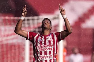 Imagem ilustrativa da imagem Náutico supera o Londrina e volta a vencer na Série B