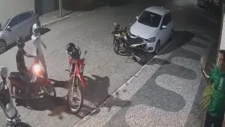 Imagem ilustrativa da imagem Prefeito de Santa Cruz do Capibaribe é assaltado e tem carro roubado