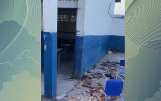 Imagem ilustrativa da imagem Telhado desaba parcialmente em escola na Mustardinha e fere seis pessoas