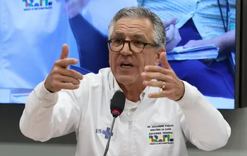 Imagem ilustrativa da imagem Governo federal iniciará testes clínicos para adotar canetas emagrecedoras no SUS
