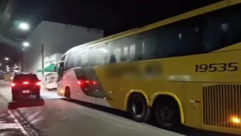 Imagem ilustrativa da imagem Homem é preso na BR-101 por importunação em ônibus de viagem