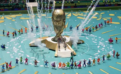 
          Imagem ilustrativa da imagem Abertura da Copa destaca a riqueza cultural do México, mas peca com playback
          