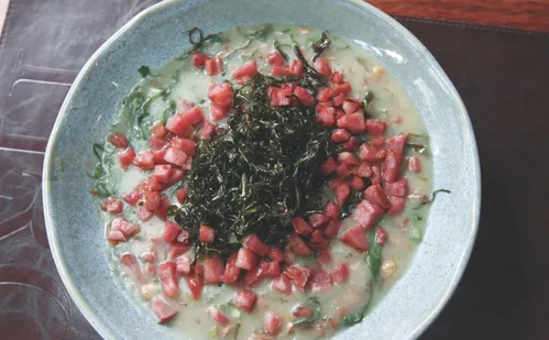 
          Imagem ilustrativa da imagem Aprenda três receitas de caldos para saborear no inverno
          
