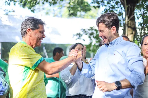 
          Imagem ilustrativa da imagem Arnaldinho Borgo atento a “Ricardo II”
          