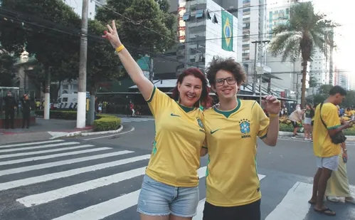
          Imagem ilustrativa da imagem "As coisas vão melhorar": torcedores capixabas avaliam classificação do Brasil
          
