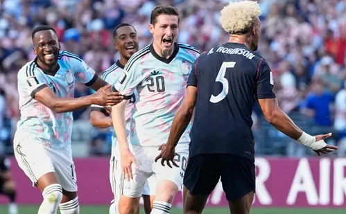 
          Imagem ilustrativa da imagem Balogun é anulado em campo, Bélgica arrasa com os EUA e frustra manobra de Trump
          