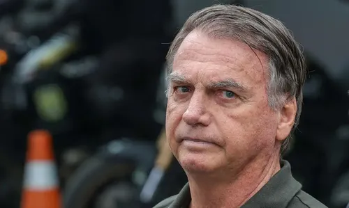 
          Imagem ilustrativa da imagem Bolsonaro recorre para anular proibição de visita na prisão domiciliar
          