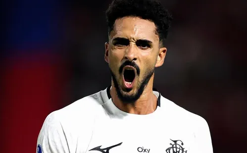 
          Imagem ilustrativa da imagem Botafogo supera gol contra, vira e garante liderança geral da Sul-Americana
          