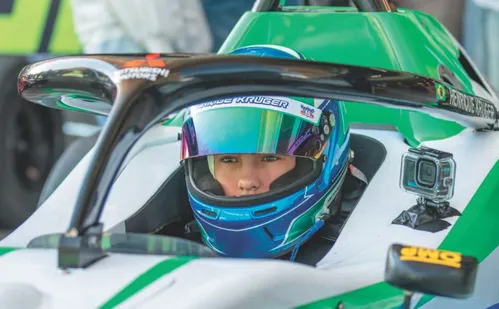 
          Imagem ilustrativa da imagem Capixaba tem novo desafio na Fórmula Delta em Interlagos
          