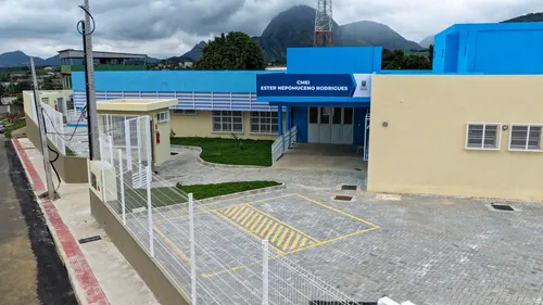 
          Imagem ilustrativa da imagem Cariacica inaugura escola com 800 vagas e realiza Fecintec
          