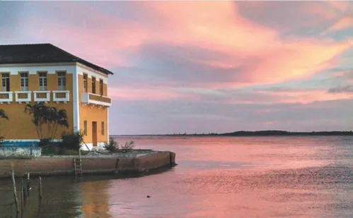 
          Imagem ilustrativa da imagem Casarão histórico em Conceição da Barra será revitalizado
          