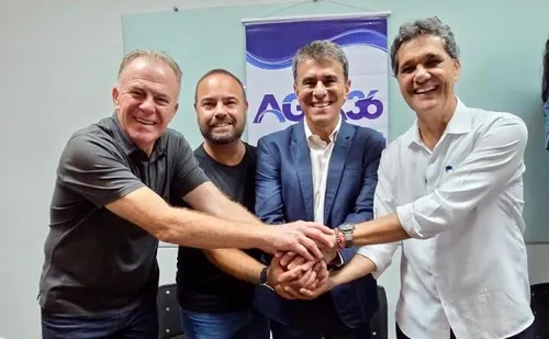 
          Imagem ilustrativa da imagem “Chapa dos prefeitos” lançada em convenção do Agir
          