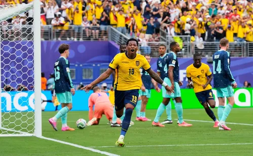 
          Imagem ilustrativa da imagem Gonzalo Plata é cortado de amistosos do Equador por lesão e preocupa o Flamengo
          