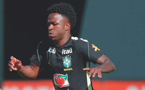 
          Imagem ilustrativa da imagem Com três mudanças, Brasil entra em campo contra o Haiti pelo Grupo C
          