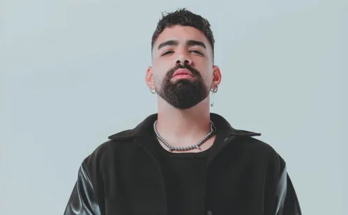 
          Imagem ilustrativa da imagem Dilsinho abre o Botecão 2026 com show gratuito em Vitória
          