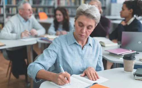 
          Imagem ilustrativa da imagem “Enem dos professores” registra 65% de aprovados
          