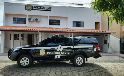 
          Imagem ilustrativa da imagem Ex-servidor de Mucurici é preso investigado por peculato e falsidade ideológica
          
