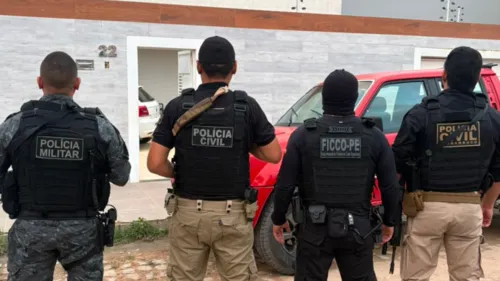 
          Imagem ilustrativa da imagem FICCO/PE deflagra operação contra tráfico de armas e drogas
          