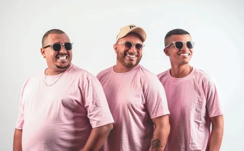 
          Imagem ilustrativa da imagem Festivais com cachaça, teatro, shows e rodeio no ES
          