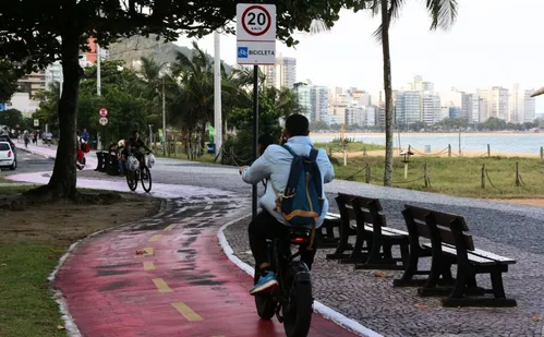 
          Imagem ilustrativa da imagem Flagrantes de irregularidades com bikes elétricas em Vila Velha
          