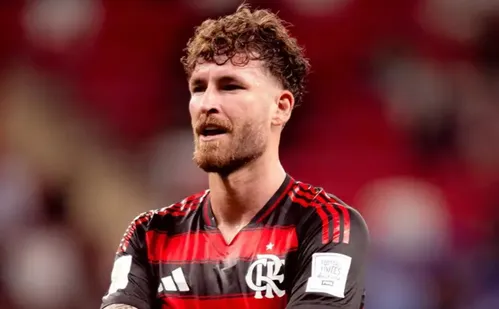 
          Imagem ilustrativa da imagem Flamengo recebe proposta de clube turco pelo zagueiro Léo Pereira
          