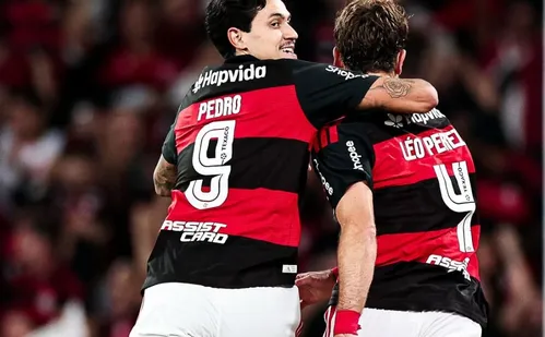 
          Imagem ilustrativa da imagem Flamengo sai na frente, mas São Paulo arranca empate e 'ajuda' o Palmeiras
          