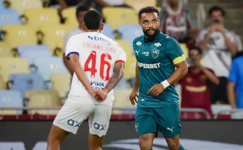 
          Imagem ilustrativa da imagem Fluminense e Bahia empatam em reencontro de Thiago Silva com torcida
          