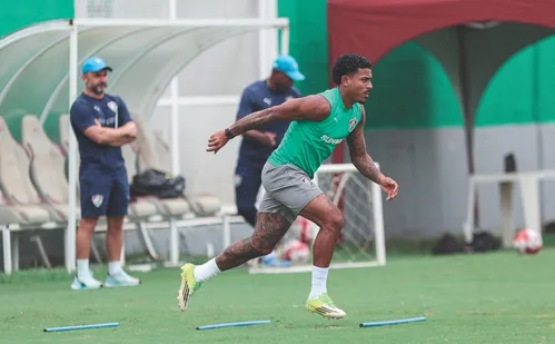 
          Imagem ilustrativa da imagem Fluminense entra em campo precisando vencer e torcer na Libertadores
          