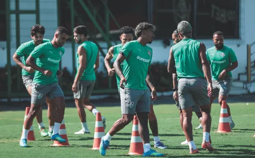 
          Imagem ilustrativa da imagem Fluminense entra em campo precisando vencer e torcer na Libertadores
          