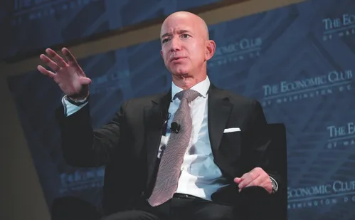 
          Imagem ilustrativa da imagem Fundador da Amazon: “IA vai ampliar a escassez de mão de obra”
          