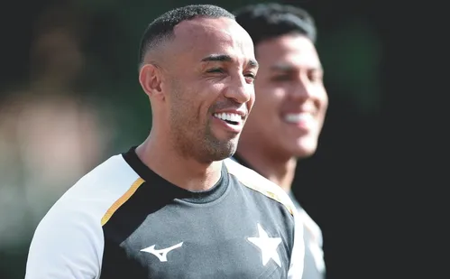 
          Imagem ilustrativa da imagem Garantido na próxima fase, Botafogo roda o elenco na Venezuela
          