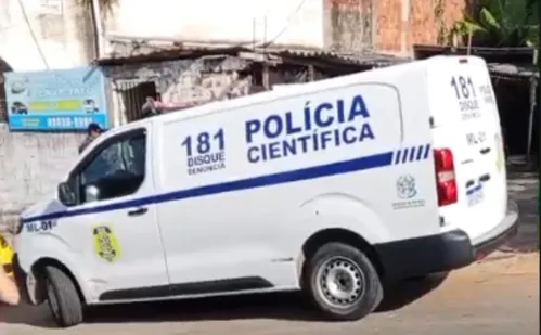 
          Imagem ilustrativa da imagem Homem é morto a tiros dentro da própria casa em Cariacica
          