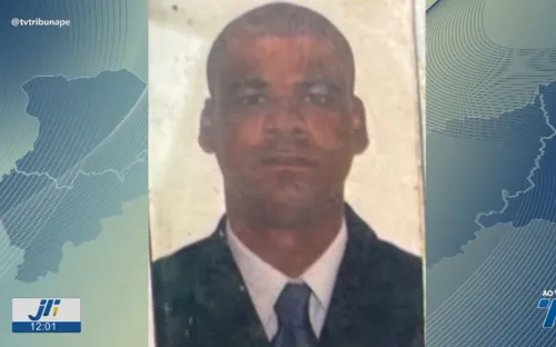 
          Imagem ilustrativa da imagem Homem morre após agredir PM e resistir a prisão no Recife
          