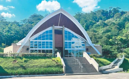 
          Imagem ilustrativa da imagem Ibiraçu: turismo na terra do Grande Buda
          