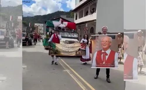 
          Imagem ilustrativa da imagem Ícone da cultura italiana, Zurlo é homenageado na Carretella del Vin
          