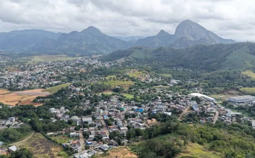 
          Imagem ilustrativa da imagem Investimento de R$ 32 milhões para obras de pavimentação e saneamento em Cariacica
          