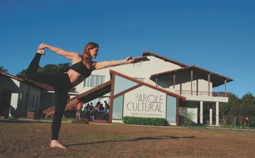 
          Imagem ilustrativa da imagem Ioga: aulas de graça para equilibrar corpo e mente
          