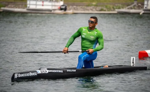 
          Imagem ilustrativa da imagem Isaquias Queiroz é ouro no C1 1000 m no Pan-Americano de canoagem
          